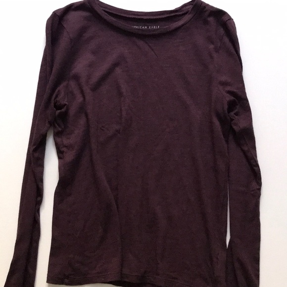 SOLD ๐ก Bundle 5/$25 ๐ ๐ก AE top - Picture 2 of 4